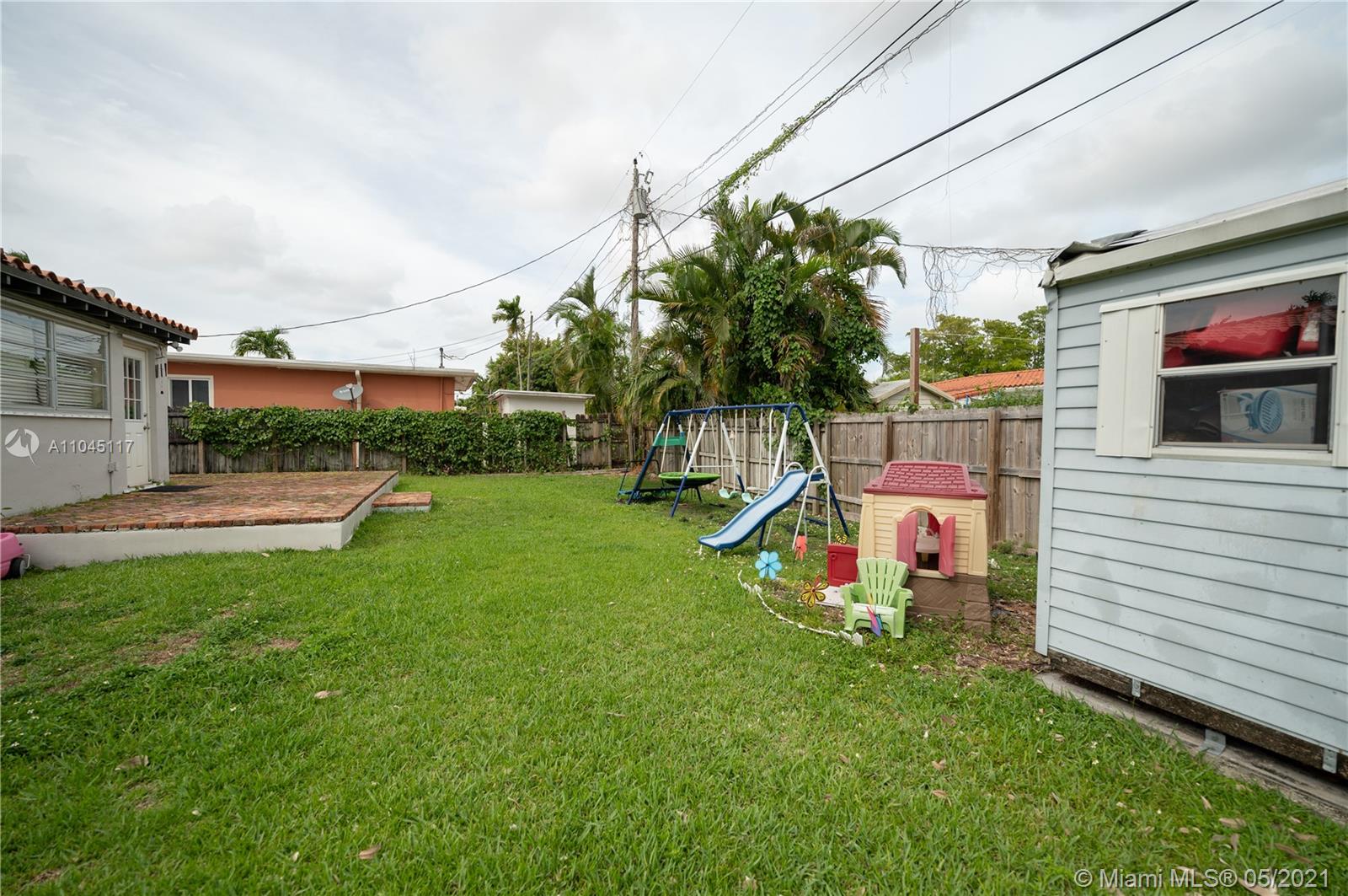 1981 Southwest 33rd Avenue Miami, FL 33145 - Photo 23 of 24