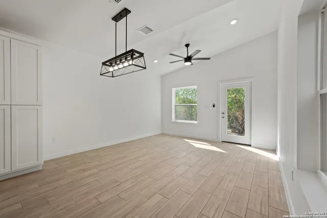 $1,700 | 212 Cooper Street, Unit A, San Antonio, TX 78210