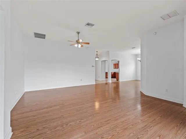 $329,900 | 12185 Northeast 51st Circle, Oxford, FL 34484