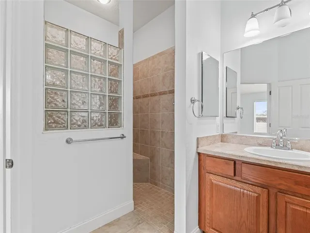 $329,900 | 12185 Northeast 51st Circle, Oxford, FL 34484