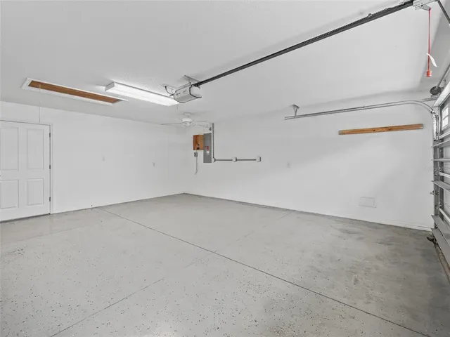 $329,900 | 12185 Northeast 51st Circle, Oxford, FL 34484