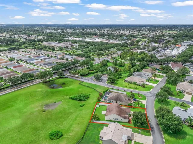 $329,900 | 12185 Northeast 51st Circle, Oxford, FL 34484