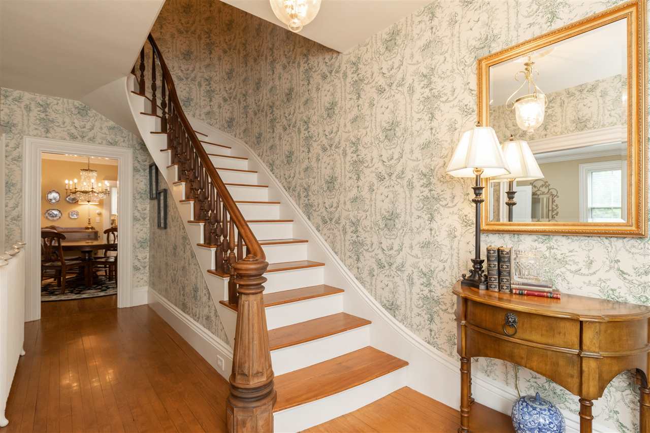 83 Court Street Exeter, NH 03833 - Photo 4 of 30