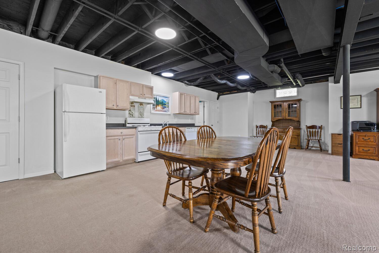 1131 Thorn Ridge Drive Howell, MI 48843 - Photo 29 of 47 34_1131_Thorn_Ridge_Dr35_mls.jpg