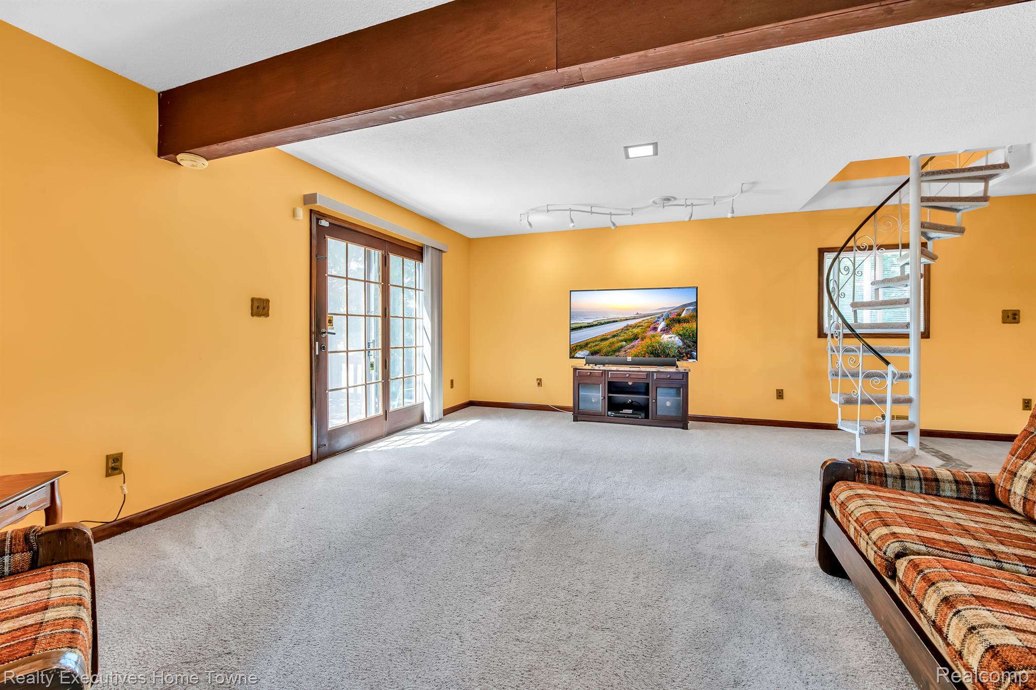 11653 Burt Road Memphis, MI 48041 - Photo 9 of 49 Family Room