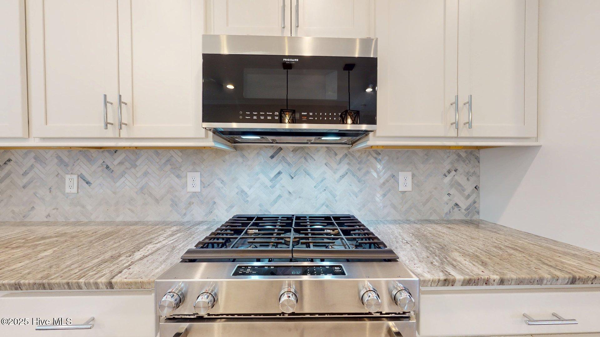 272 Springwood Way Southern Pines, NC 28387 - Photo 11 of 43 Kitchen