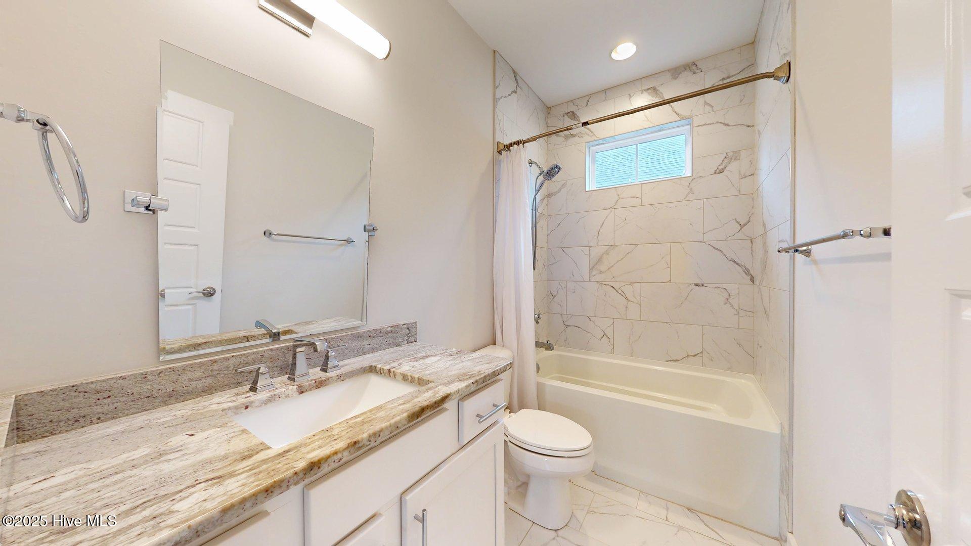 272 Springwood Way Southern Pines, NC 28387 - Photo 27 of 43 Hall Bathroom