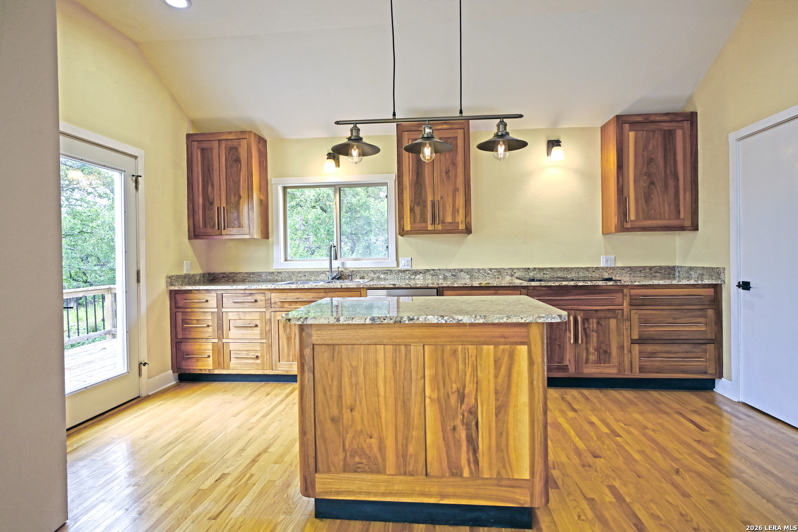 41 Sun Valley Drive Spring Branch, TX 78070 - Photo 10 of 42