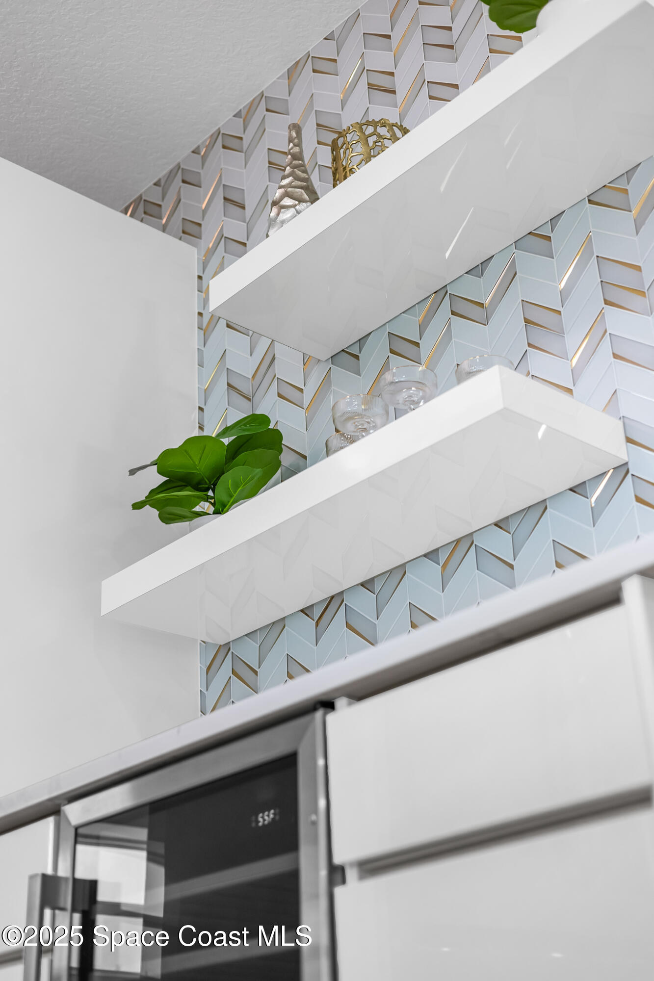 1313 Worth Court Northeast Palm Bay, FL 32905 - Photo 41 of 77 Modern Backsplash