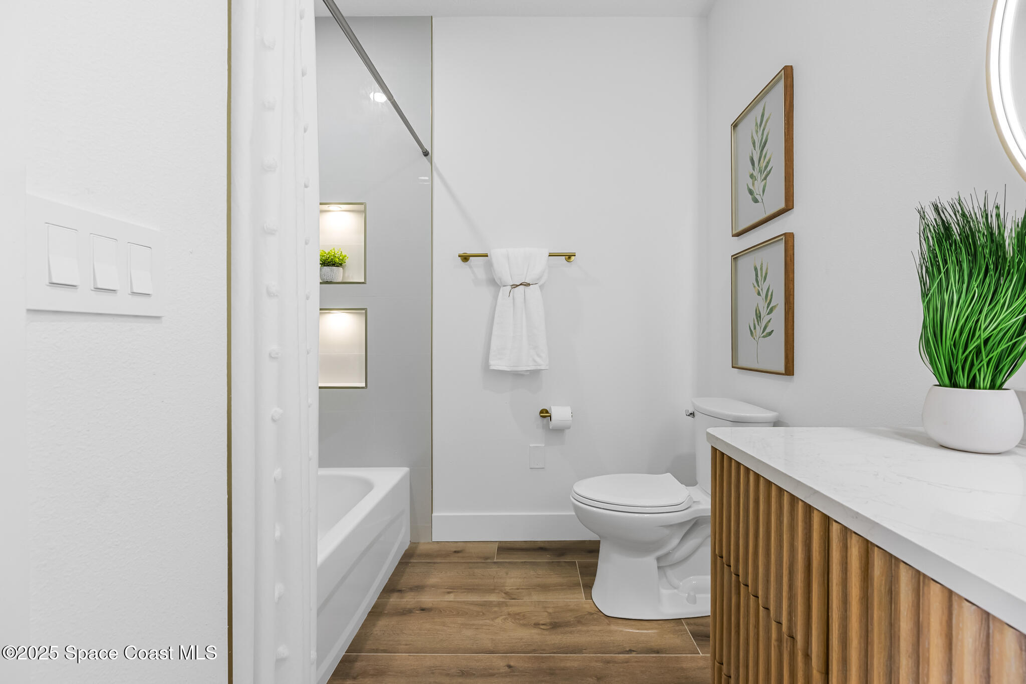 1313 Worth Court Northeast Palm Bay, FL 32905 - Photo 58 of 77 Bathroom