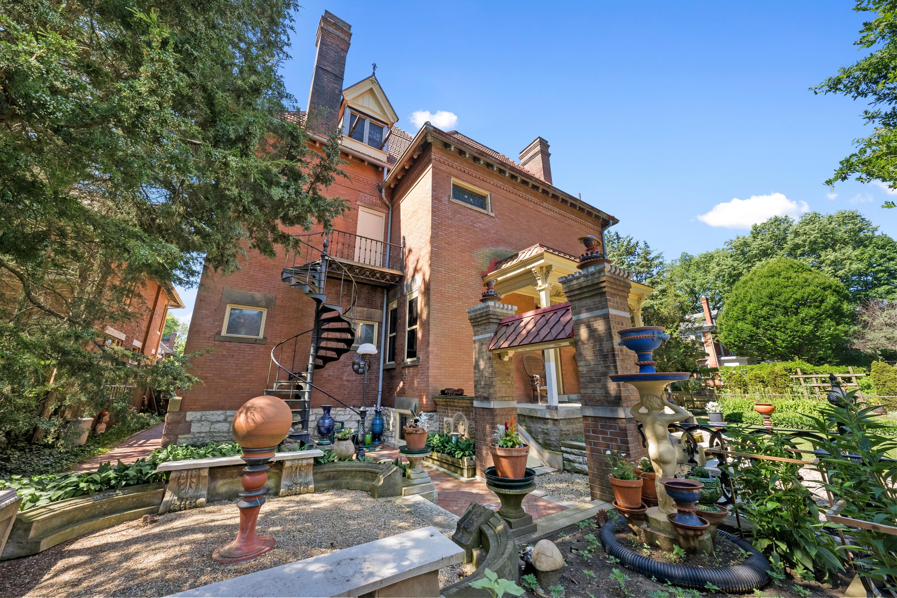 1330 Bryden Road Columbus, OH 43205 - Photo 28 of 36 Gallery Image 28