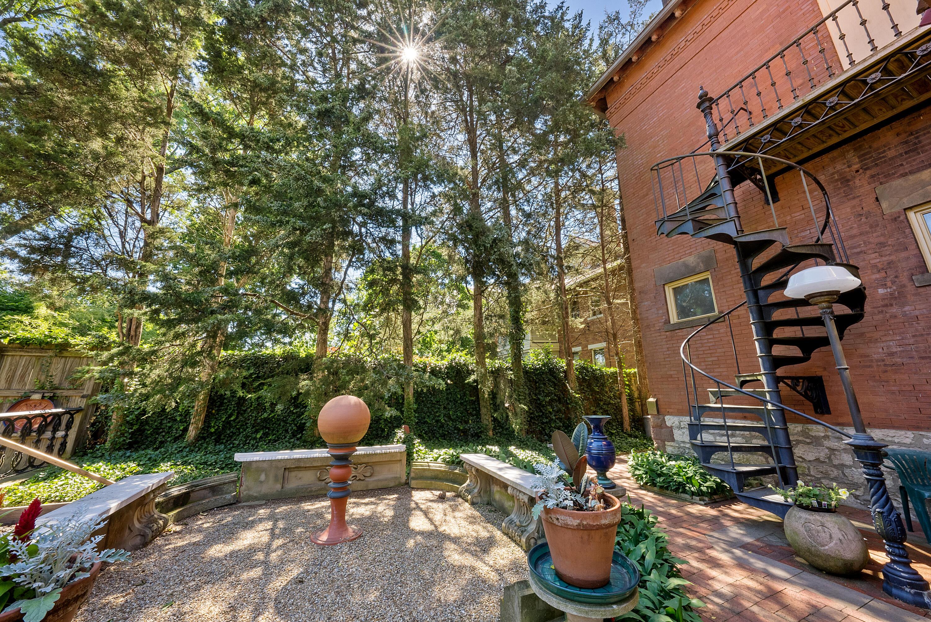 1330 Bryden Road Columbus, OH 43205 - Photo 29 of 36 Gallery Image 29