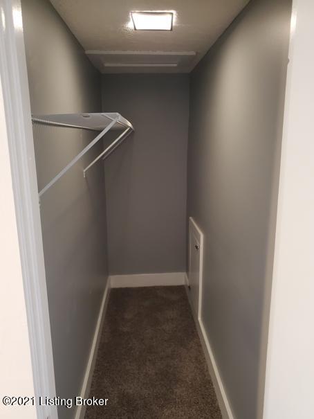 4626 Dover Road Louisville, KY 40216 - Photo 22 of 33 Dover 4626 upstairs closet