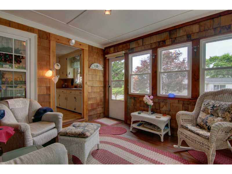 464 River Road Lincoln, RI 02865 - Photo 11 of 24 Den/Family/Great Room.