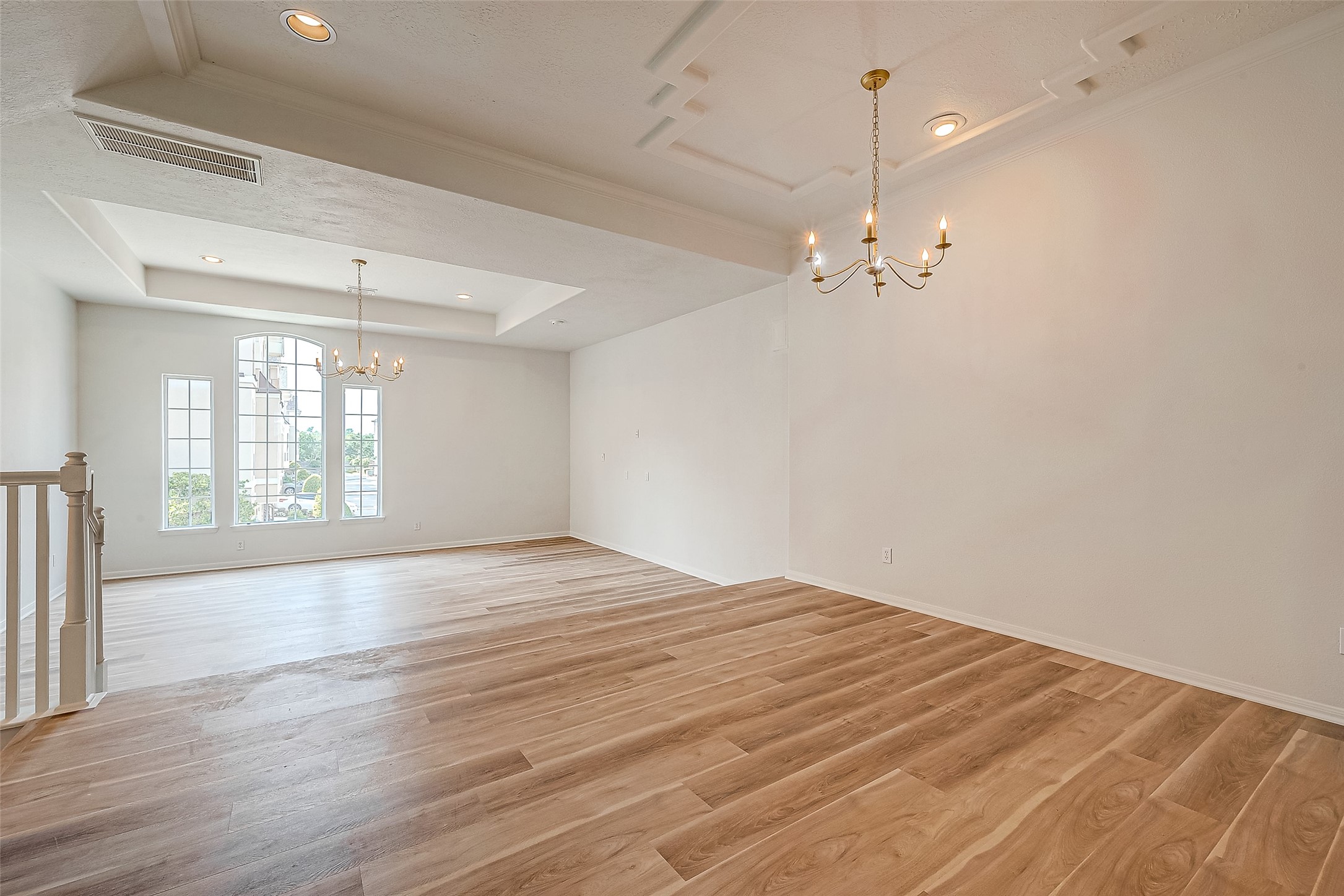 2150 Stacy Knoll Houston, TX 77008 - Photo 13 of 40 View of the dining room and living room