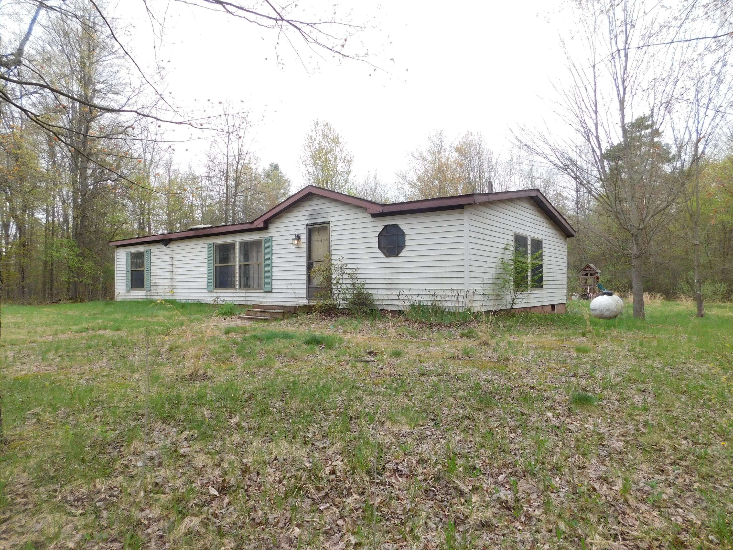 14540 Schroeder Road St. Charles, MI 48655 - Photo 2 of 45 DSCN8619
