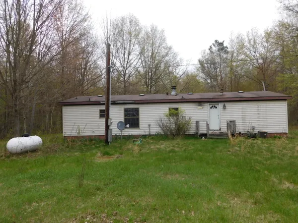 $149,000 | 14540 Schroeder Road, St. Charles, MI 48655