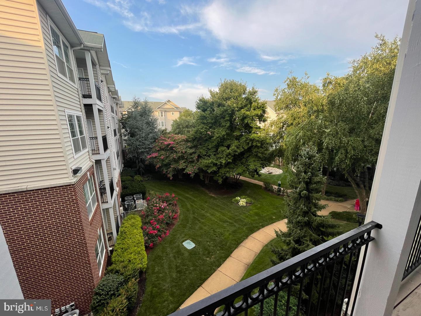 1530 Spring Gate Dr., Unit 9304 McLean, VA 22102 - Photo 32 of 72 View of Courtyard