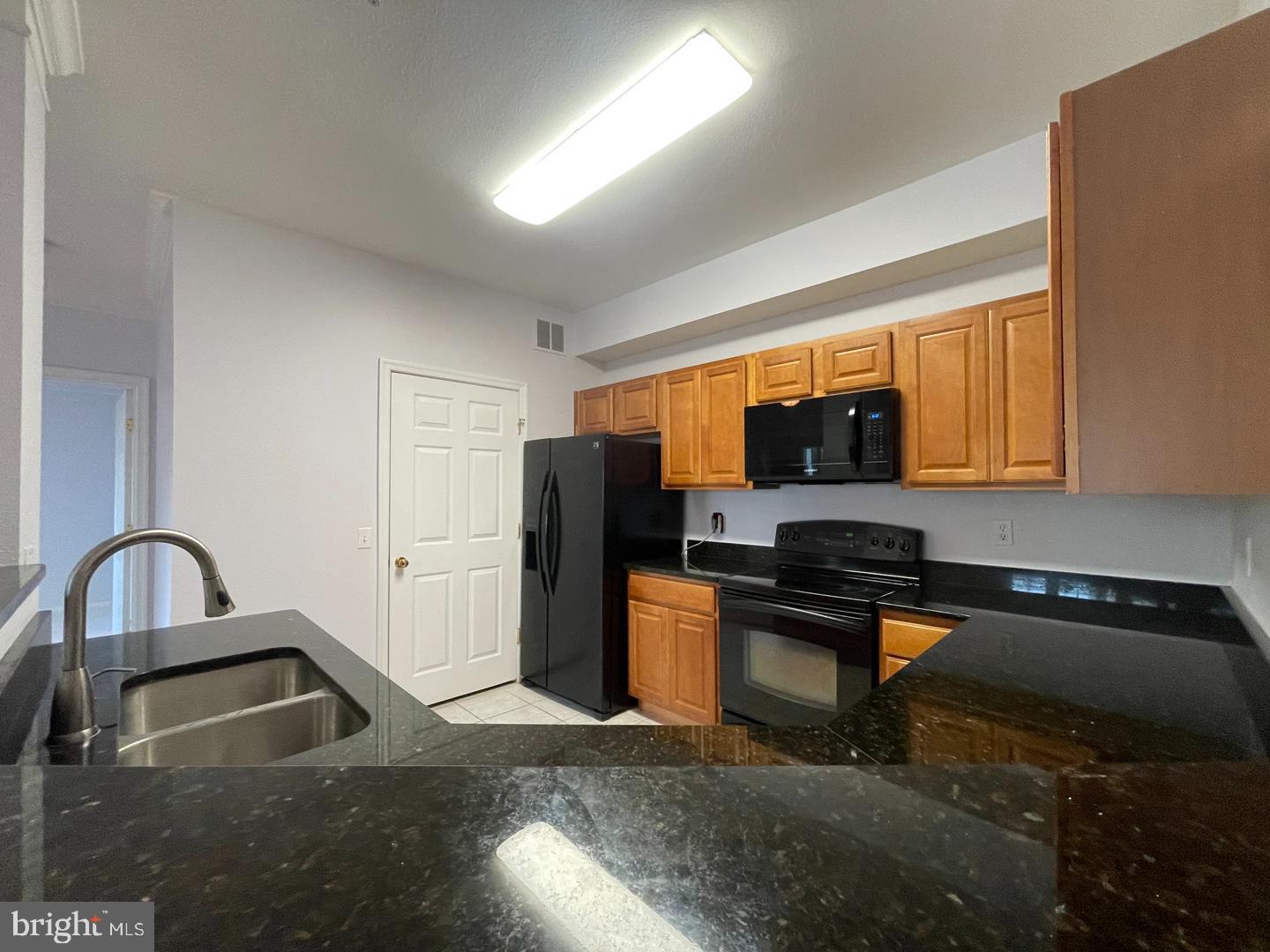 1530 Spring Gate Dr., Unit 9304 McLean, VA 22102 - Photo 10 of 72