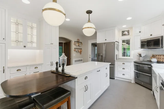 $439,900 | 405 Park Avenue, Parchment, MI 49004