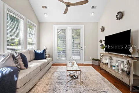 $699,000 | 209 Farnsleigh Avenue, Bluffton, SC 29910