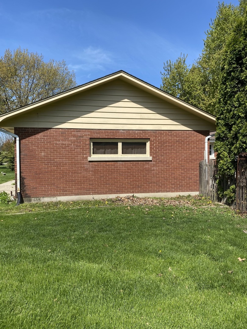 2123 Jericho Road Aurora, IL 60506 - Photo 2 of 5