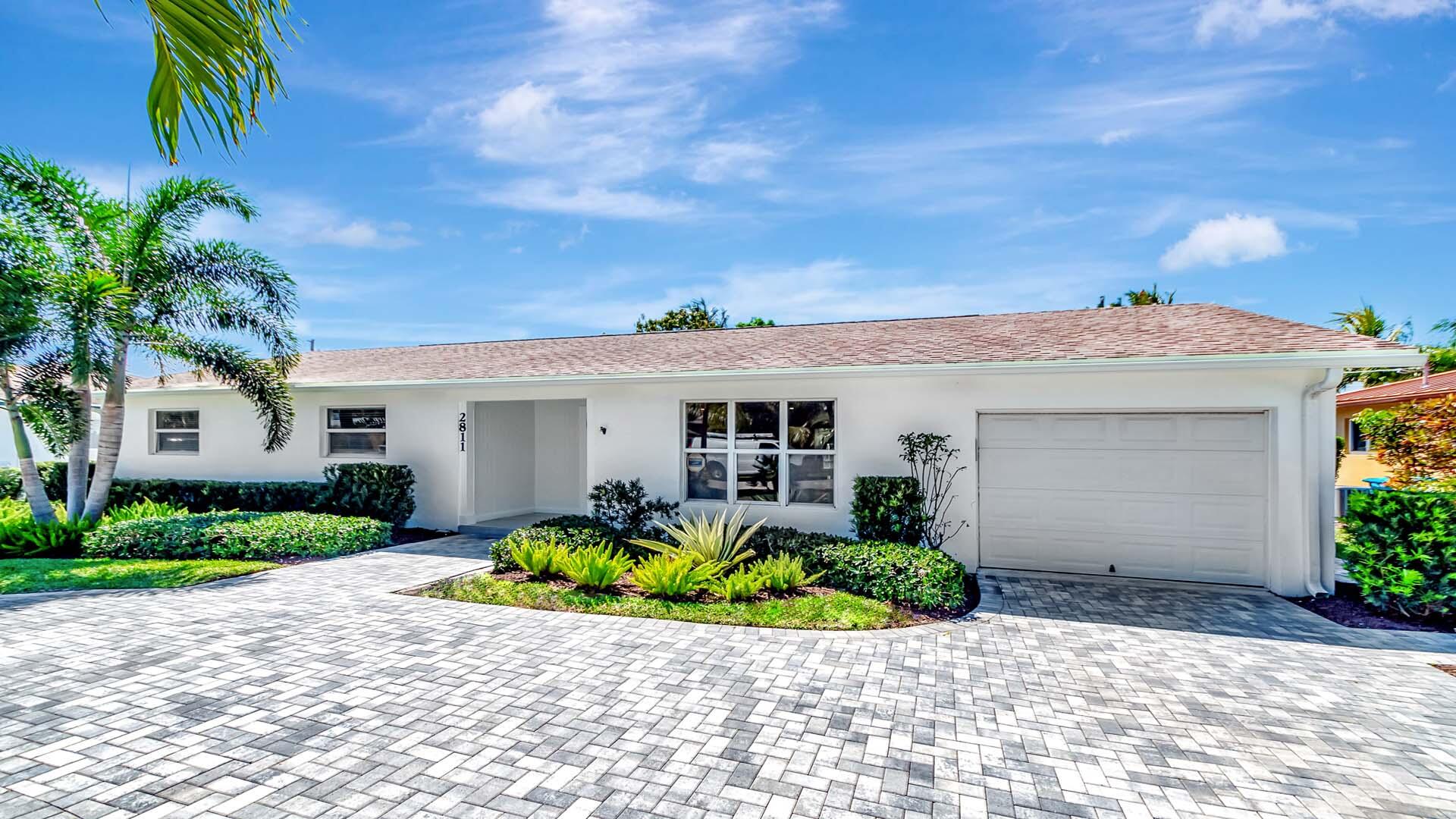 2811 Southwest 4th Street Boynton Beach, FL 33435 - Photo 2 of 22 2811 SW 4th St (2)