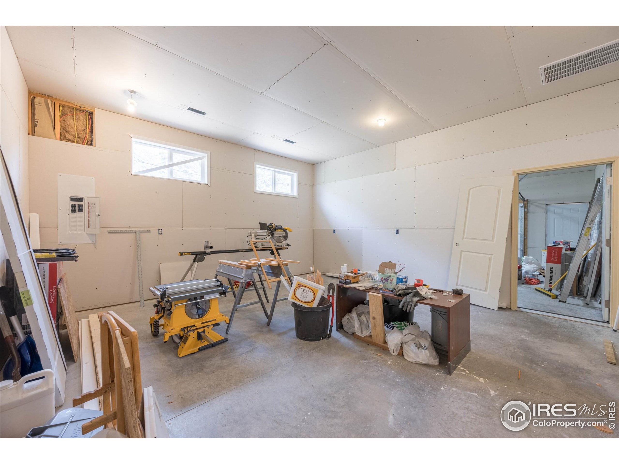 50 Meadow Lane Bellvue, CO 80512 - Photo 26 of 32