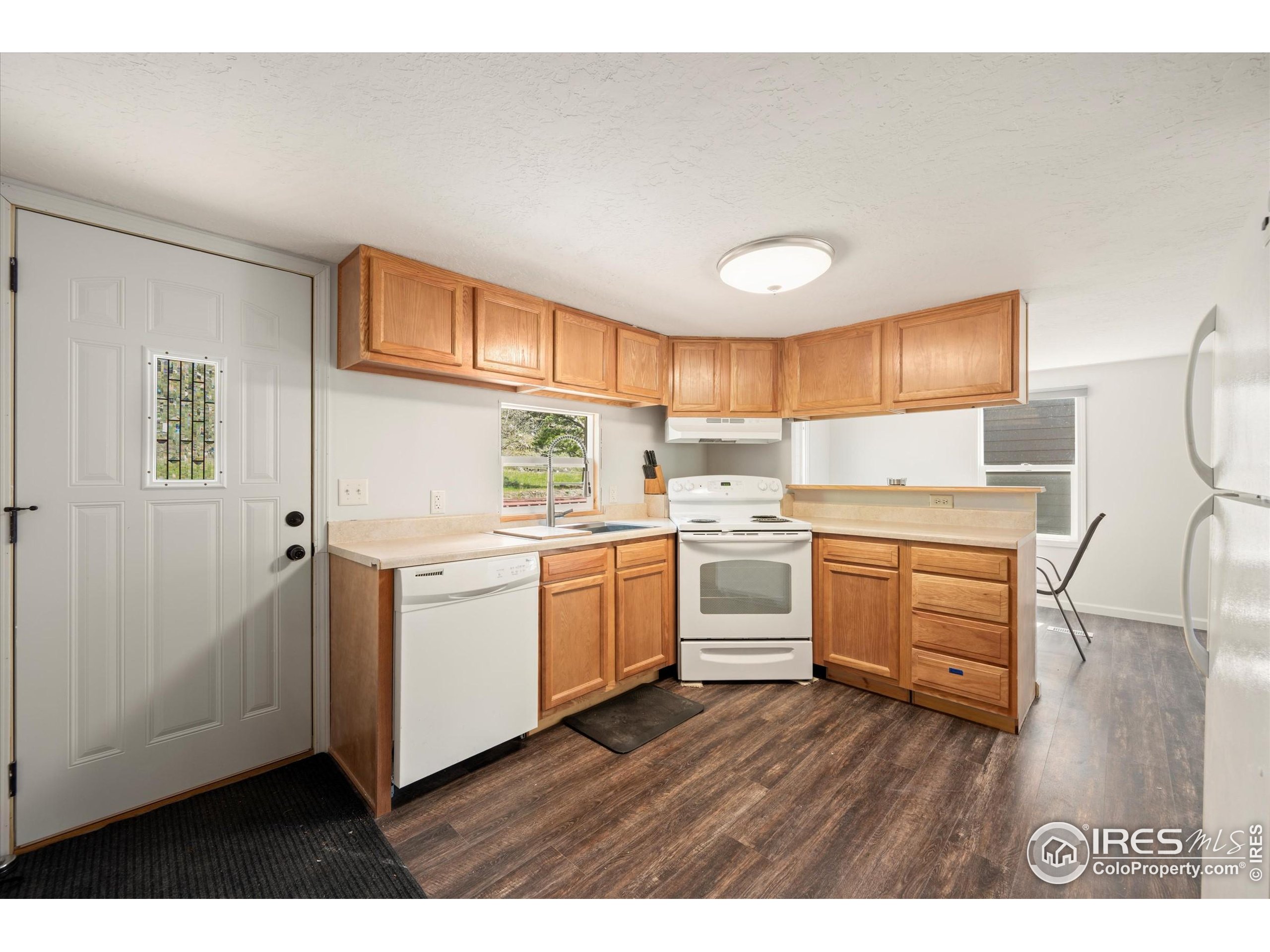 50 Meadow Lane Bellvue, CO 80512 - Photo 10 of 32