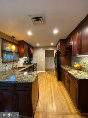 $3,800 | 5228 Chippewa Place, Alexandria, VA 22312