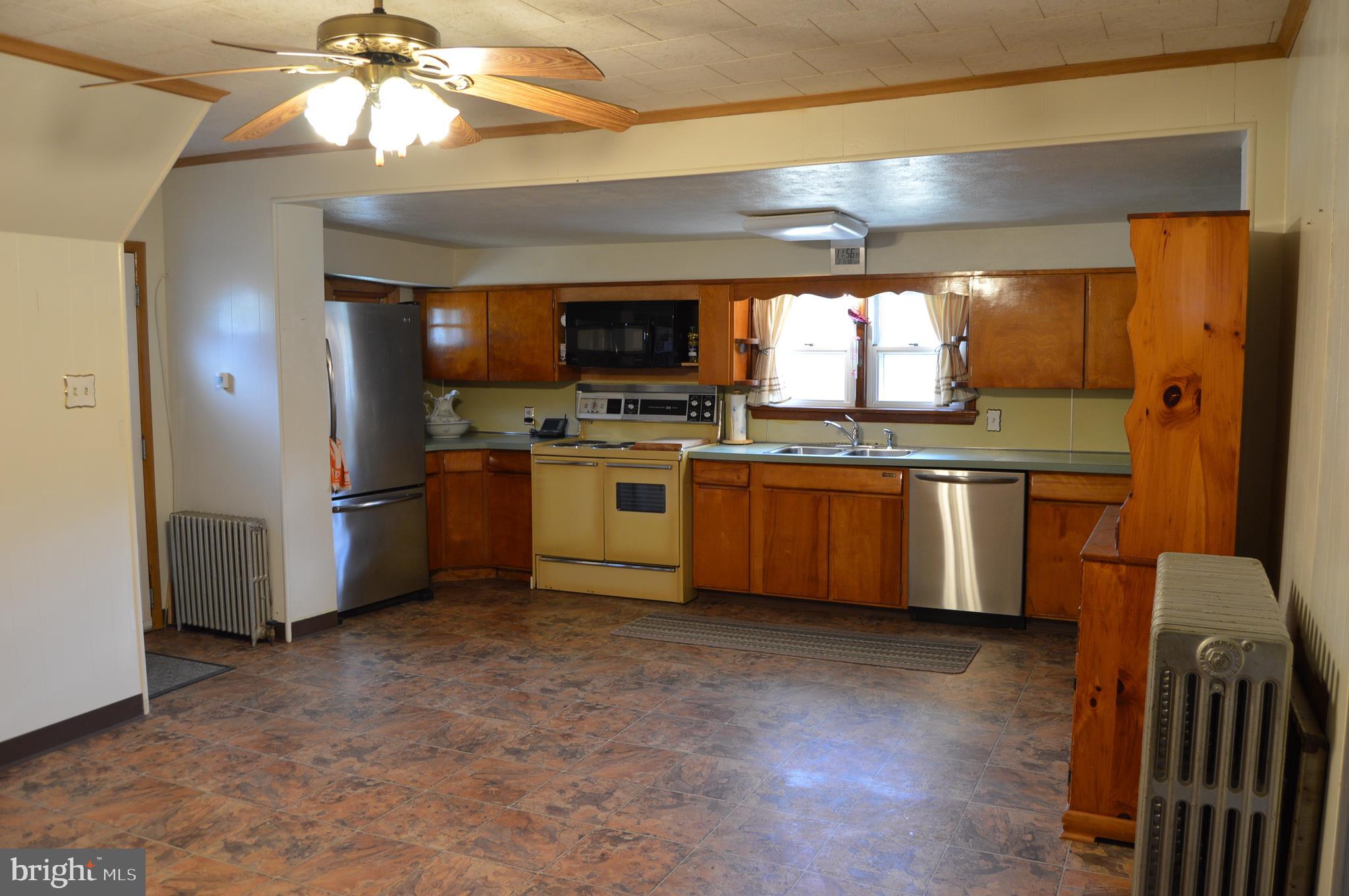 3858 Steltz Road New Freedom, PA 17349 - Photo 3 of 37 Gallery Image 3
