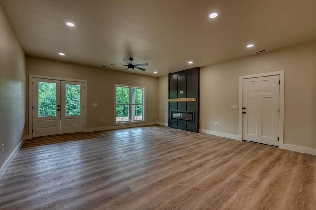 98 R R Hicks Drive Hiawassee, GA 30546 - Photo 8 of 33 Gallery Image 8