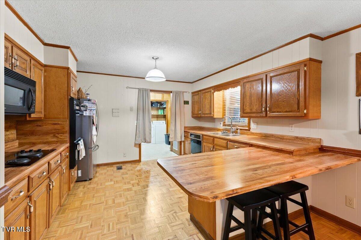 207 Sycamore Street Erwin, TN 37650 - Photo 11 of 30 12-128A3179