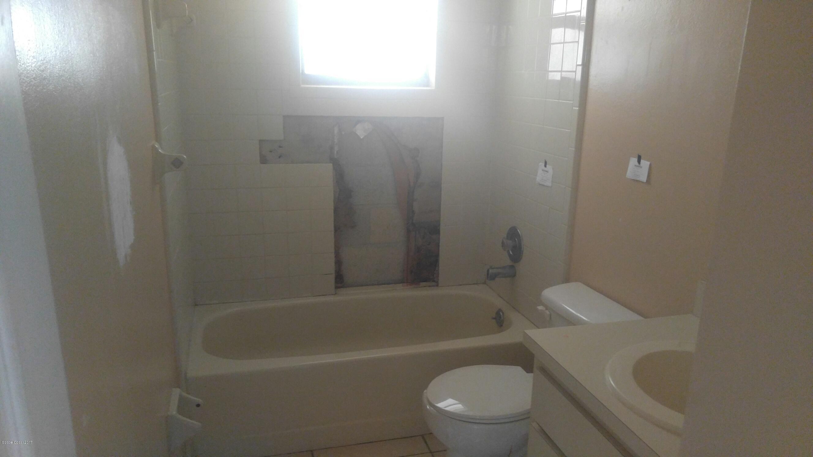 1788 West Shores Road Melbourne, FL 32935 - Photo 5 of 10 20170420_093740_resized