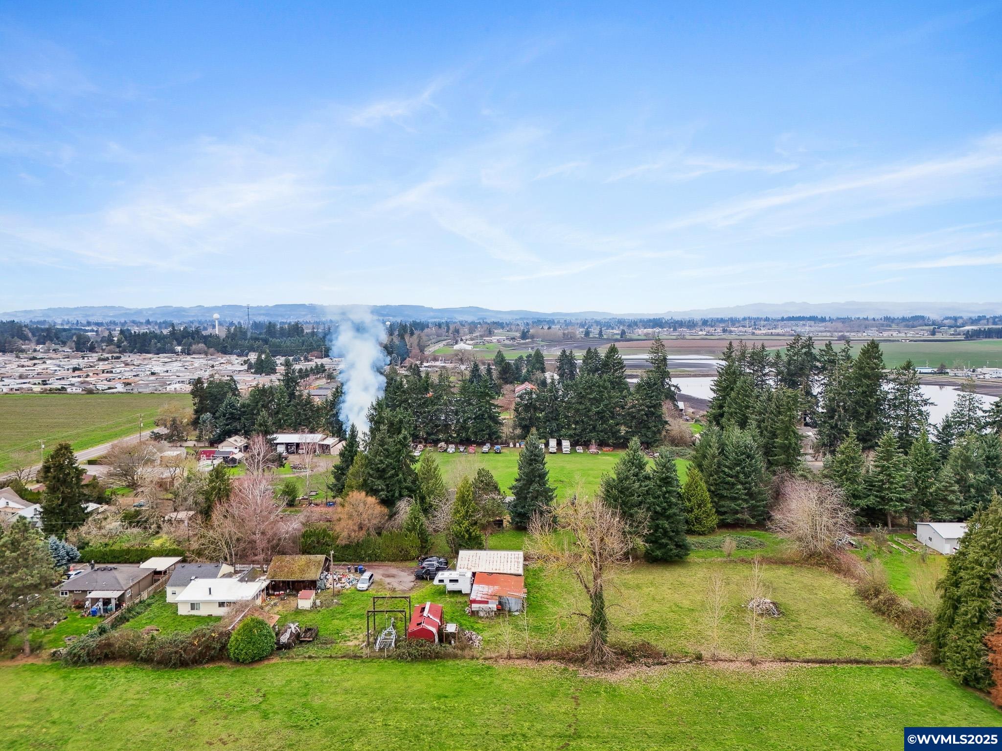 4563 Hazelgreen Road Northeast Salem, OR 97305 - Photo 17 of 20 Gallery Image 17