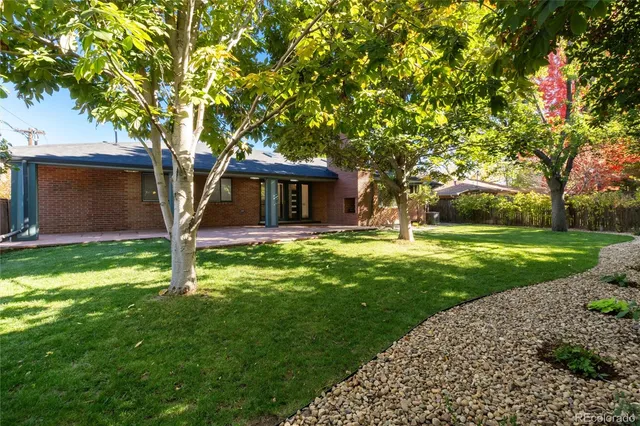 a picture of a wall with a white wall and a painting