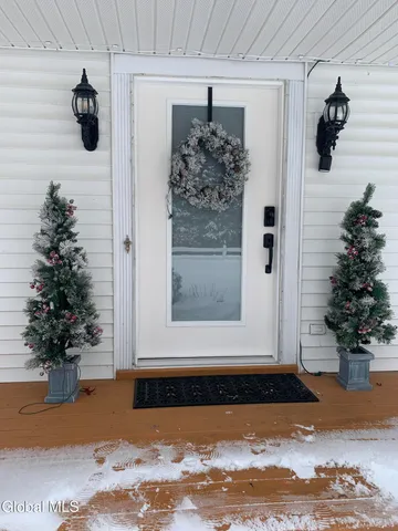 $469,000 | 438 Dixon Road, Queensbury, NY 12804