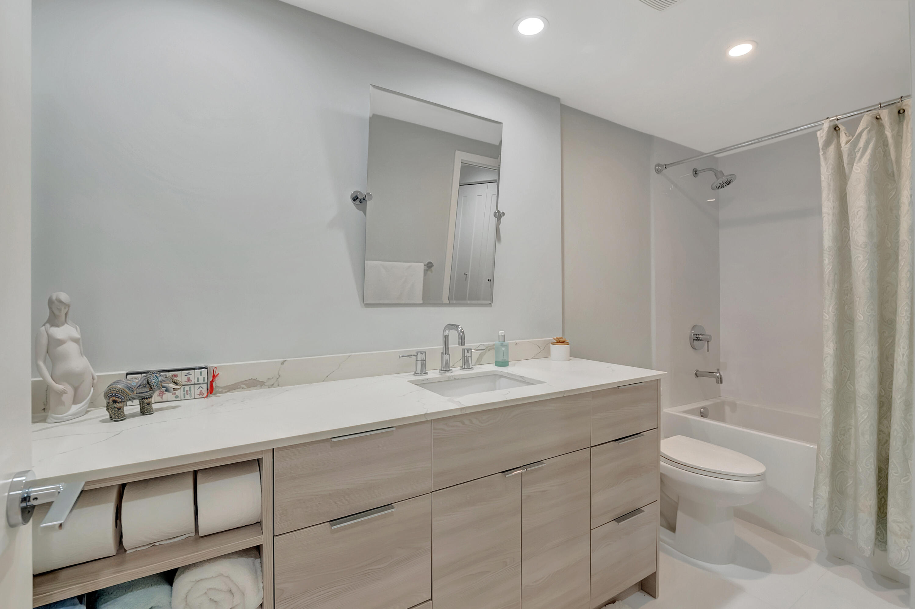 402 Bridgewood Court Boca Raton, FL 33434 - Photo 21 of 72 DSC_3191