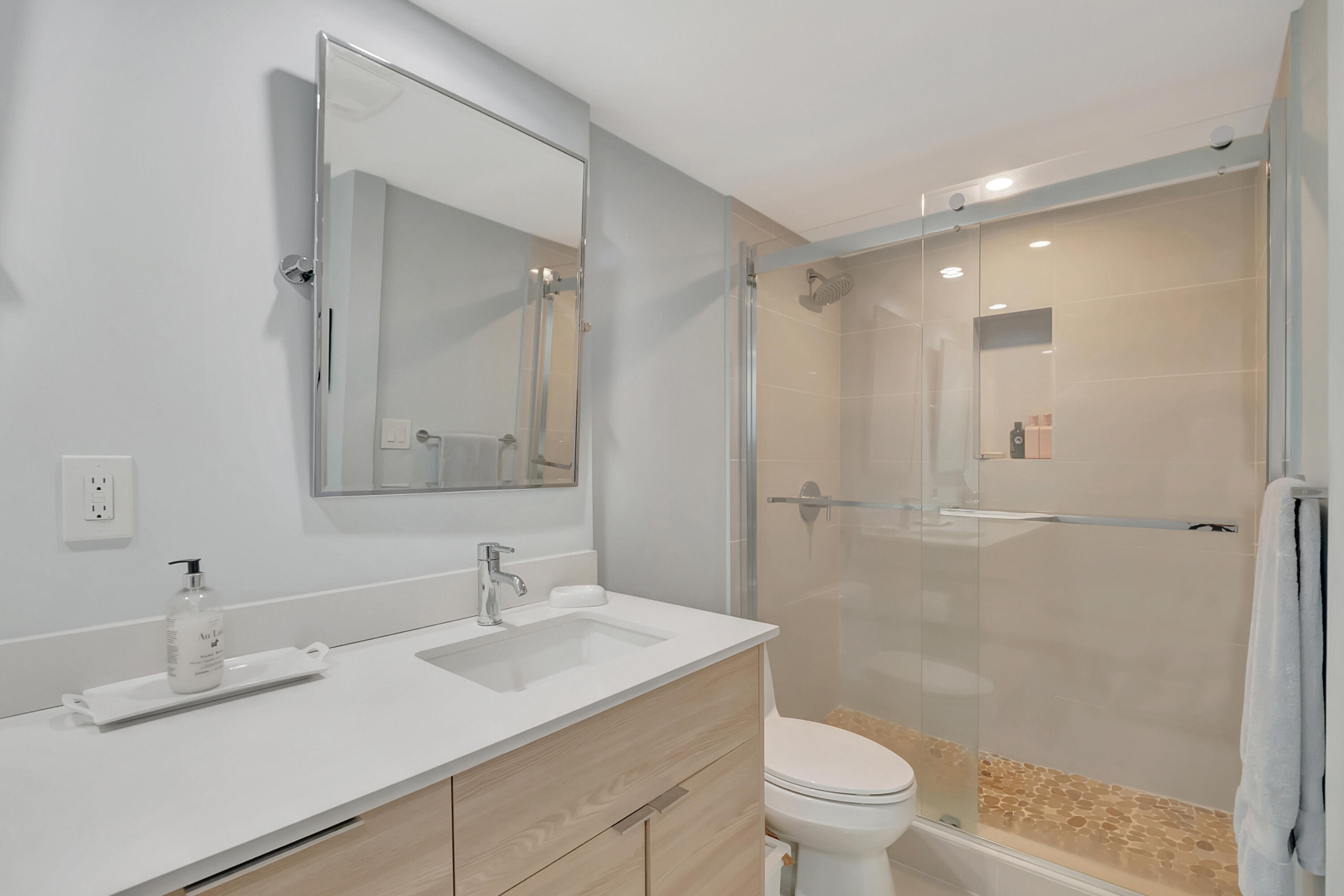 402 Bridgewood Court Boca Raton, FL 33434 - Photo 24 of 72 DSC_3211