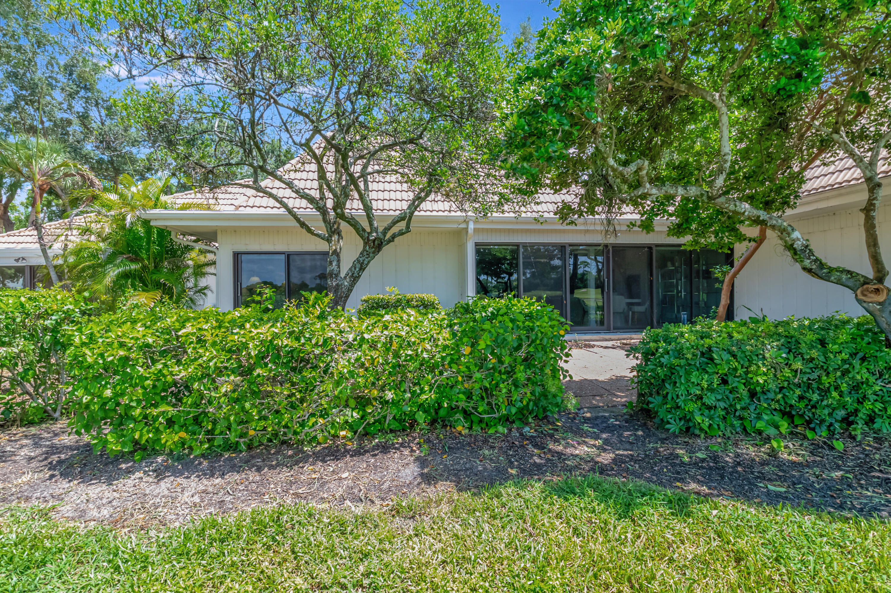 402 Bridgewood Court Boca Raton, FL 33434 - Photo 33 of 72 DSC_3256