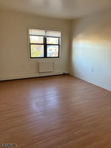 $1,800 | 701 Cranford Avenue, Linden, NJ 07036