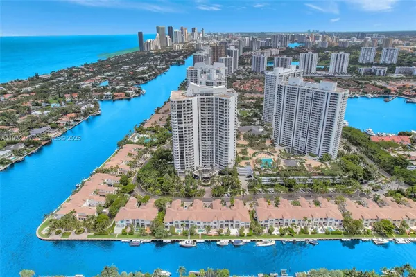 $18,000 | 21200 Point Place, Unit PH2804, Aventura, FL 33180