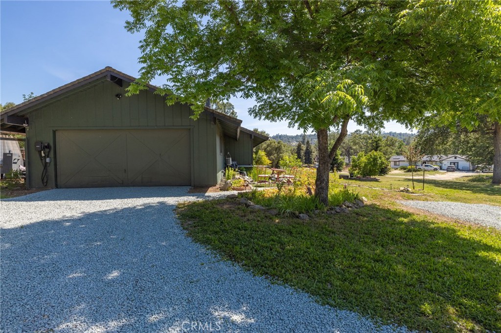 31477 Erie Road Coarsegold, CA 93614 - Photo 4 of 60