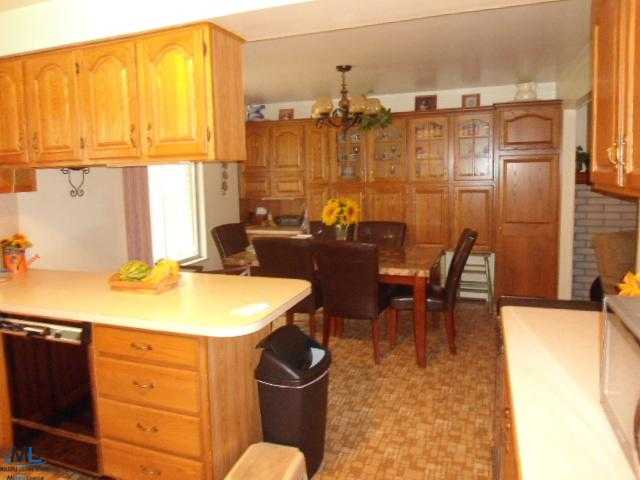 76125 Capac Road Armada, MI 48005 - Photo 5 of 17 kitchen