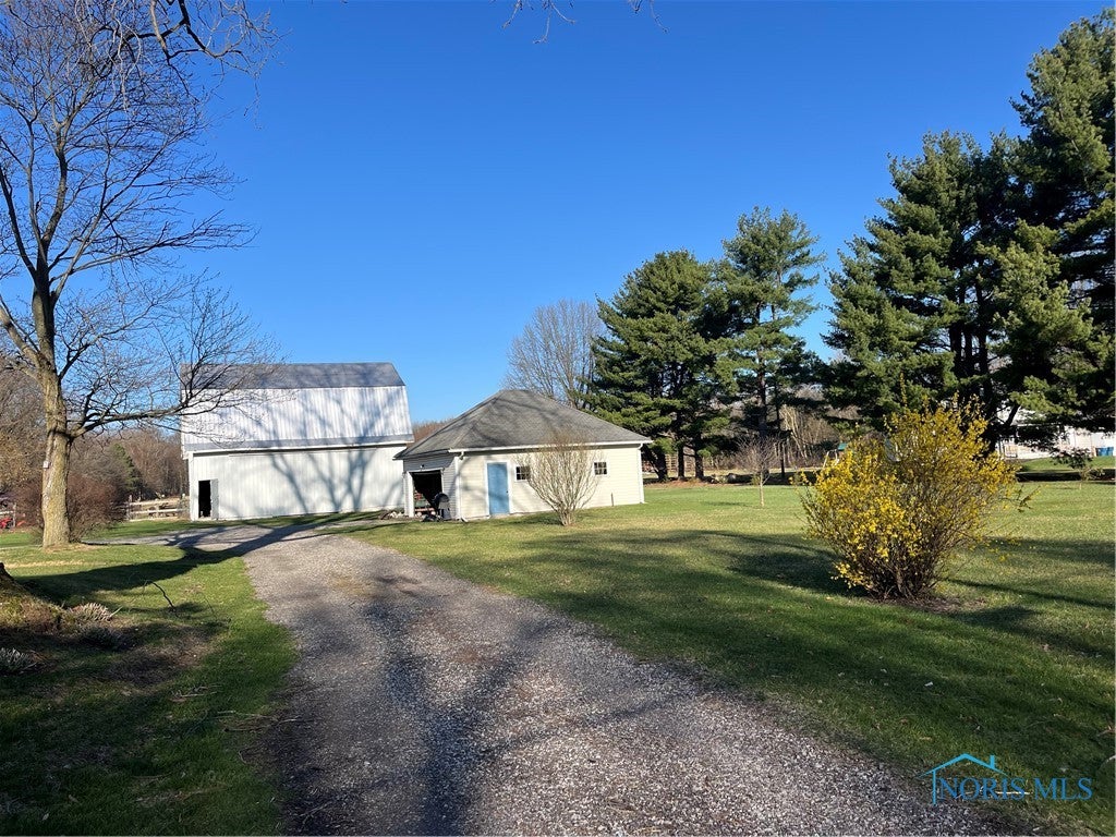 3870 South Eber Road Monclova, OH 43542 - Photo 6 of 25 Gallery Image 6