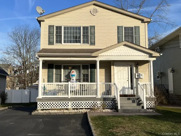 $3,000 | 56 Linwood Road North, Unit 2, Port Washington, NY 11050