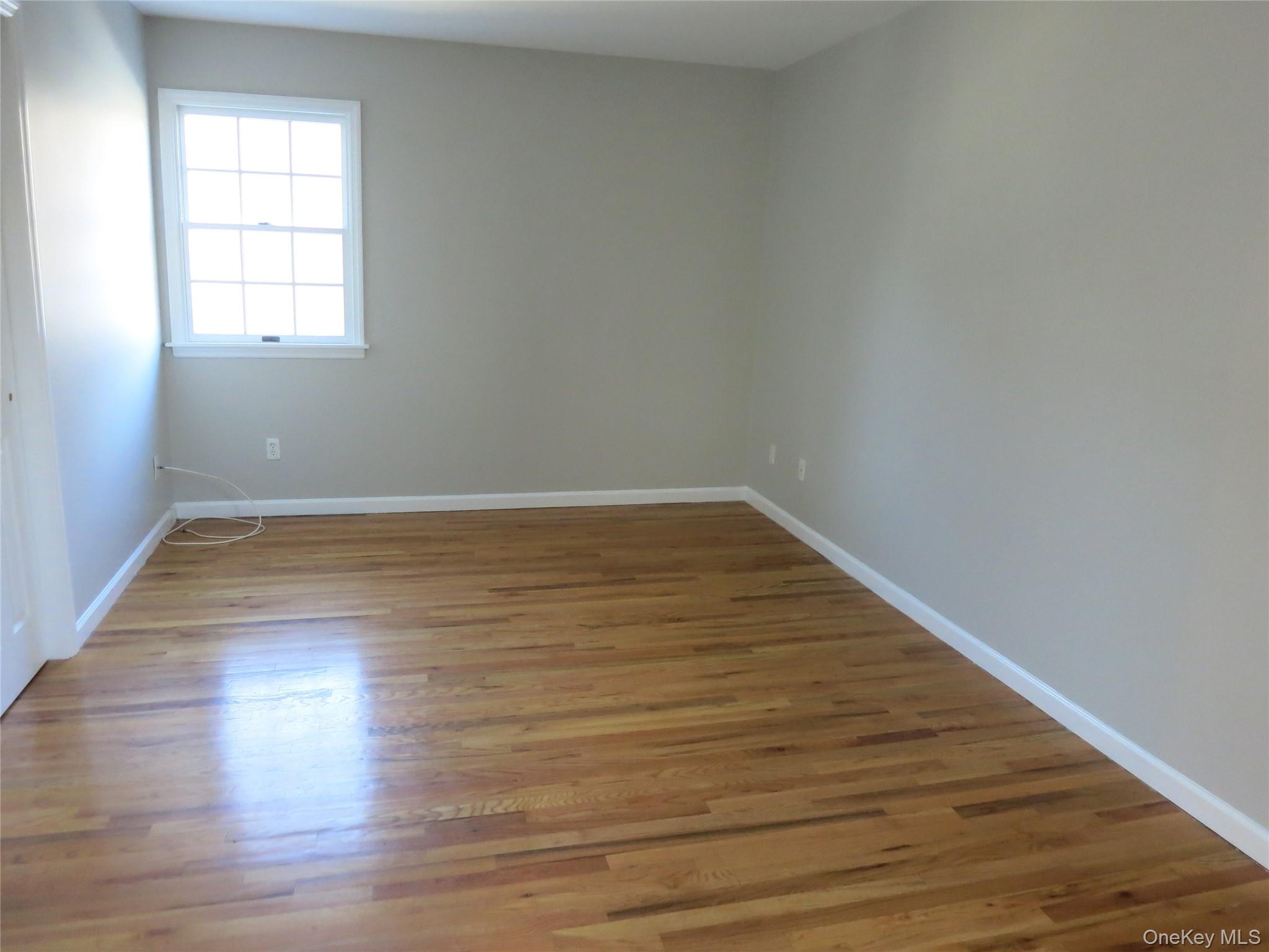 56 Linwood Road North, Unit 2 Port Washington, NY 11050 - Photo 8 of 11