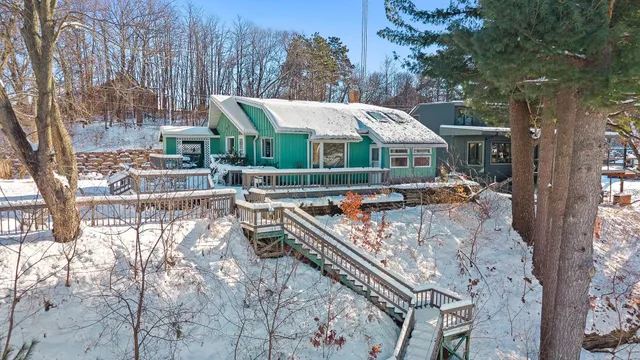 $679,900 | 215 Canyon Road, Wisconsin Dells, WI 53965
