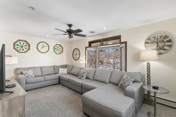 $664,900 | 215 Canyon Road, Wisconsin Dells, WI 53965