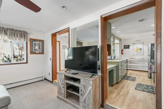 $679,900 | 215 Canyon Road, Wisconsin Dells, WI 53965